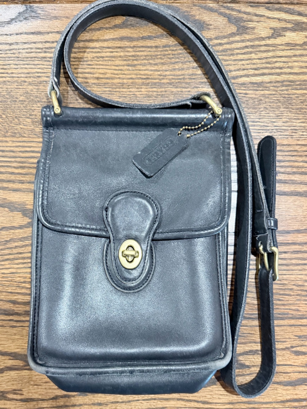 VINTAGE COACH Murphy #9930 Black Crossbody Bag w/ Brass - Made in USA